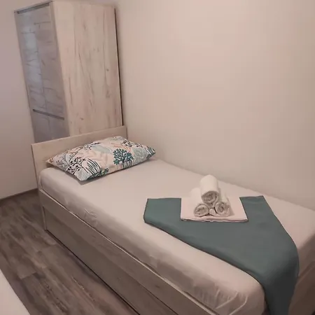 Koko With Private Jacuzzi Apartament Makarska