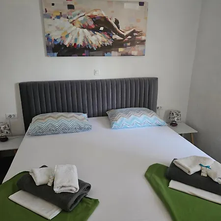 Koko With Private Jacuzzi Apartment