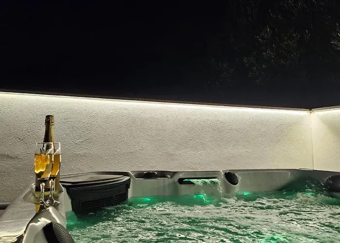 Koko With Private Jacuzzi * Μακάρσκα