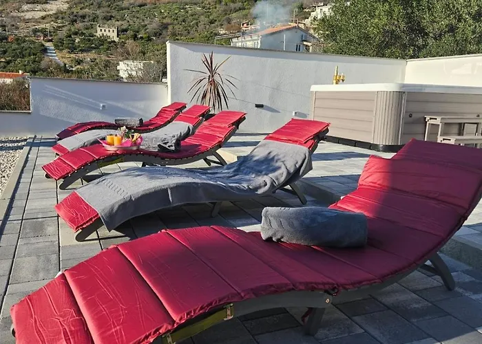 Koko With Private Jacuzzi * Makarska