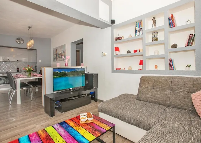 Koko With Private Jacuzzi * Makarska