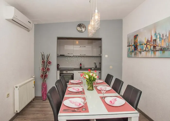 Διαμέρισμα Koko With Private Jacuzzi